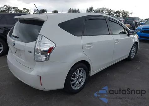 2013 Toyota Prius V Two из США, поврежденный, VIN JTDZN3EU2D3193939